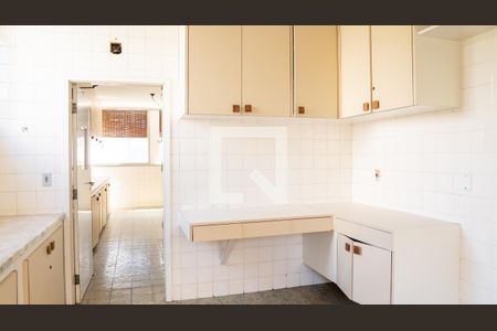 Apartamento à venda com 598m², 8 quartos e 3 vagasCozinha