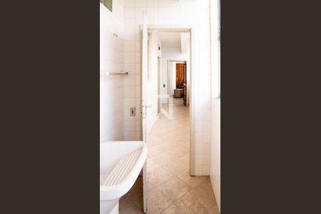 Apartamento à venda com 598m², 8 quartos e 3 vagasBanheiro de serviço 2