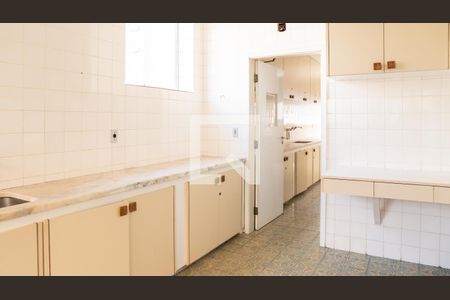 Apartamento à venda com 598m², 8 quartos e 3 vagasCozinha