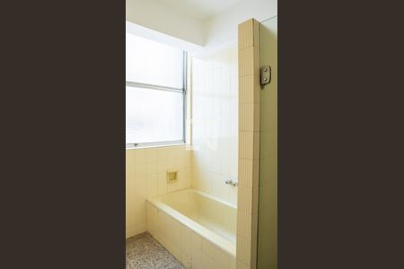 Apartamento à venda com 598m², 8 quartos e 3 vagasBanheiro da Suíte 2