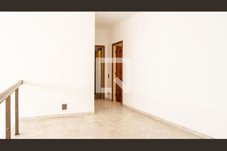 Apartamento à venda com 598m², 8 quartos e 3 vagasEscada