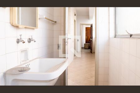 Apartamento à venda com 598m², 8 quartos e 3 vagasBanheiro de serviço 2