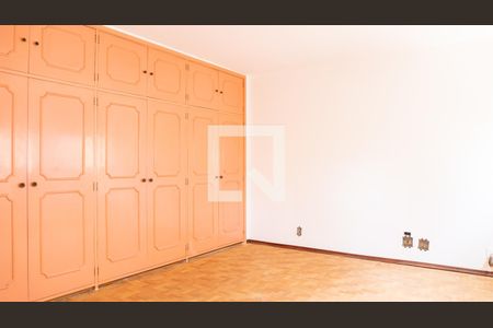 Apartamento à venda com 598m², 8 quartos e 3 vagasQuarto 2