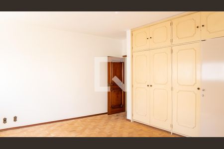 Apartamento à venda com 598m², 8 quartos e 3 vagasQuarto 3