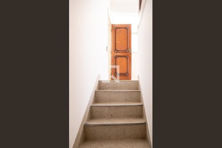 Apartamento à venda com 598m², 8 quartos e 3 vagasEscada