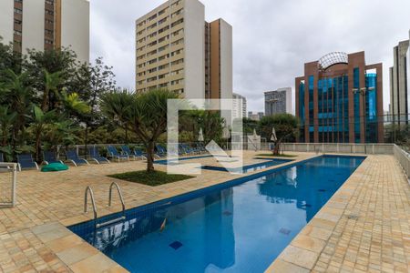 Apartamento para alugar com 107m², 2 quartos e 2 vagas Apartamento para alugar com 107m², 2 quartos e 2 vagasÁrea comum - Piscina