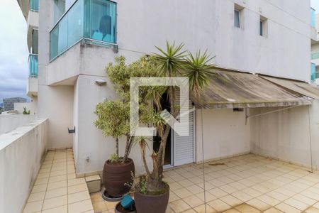 Apartamento para alugar com 107m², 2 quartos e 2 vagas Apartamento para alugar com 107m², 2 quartos e 2 vagasVaranda da Suíte