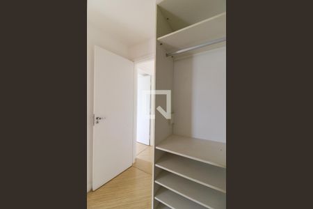 Apartamento para alugar com 107m², 2 quartos e 2 vagas Apartamento para alugar com 107m², 2 quartos e 2 vagasCloset da suíte