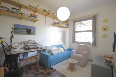 Sala de TV de apartamento à venda com 3 quartos, 80m² em Petrópolis, Porto Alegre