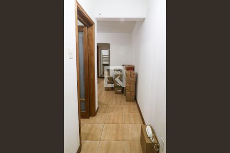 Corredor de apartamento à venda com 1 quarto, 57m² em Centro Histórico, Porto Alegre