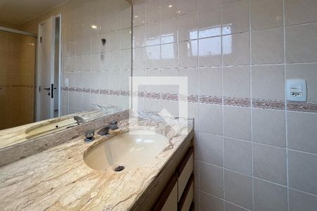 Apartamento para alugar com 101m², 3 quartos e 2 vagasBanheiro da Suíte