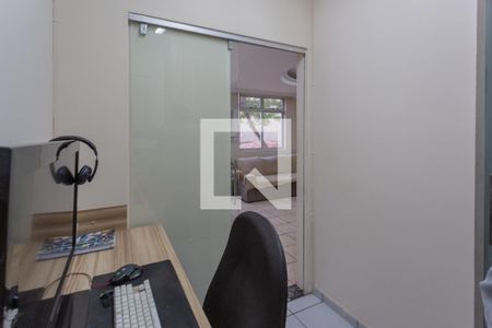 Escritório de apartamento à venda com 3 quartos, 90m² em Fernão Dias, Belo Horizonte