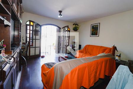Sala de casa para alugar com 3 quartos, 214m² em Jardim Celeste, São Paulo