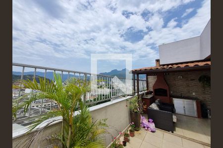 Apartamento à venda com 120m², 3 quartos e 2 vagas Apartamento à venda com 120m², 3 quartos e 2 vagasChurrasqueira