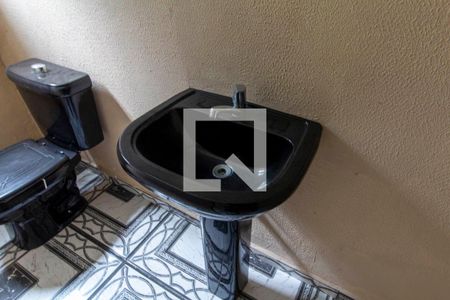 Lavabo  de casa para alugar com 3 quartos, 65m² em Parque Boturussu, São Paulo