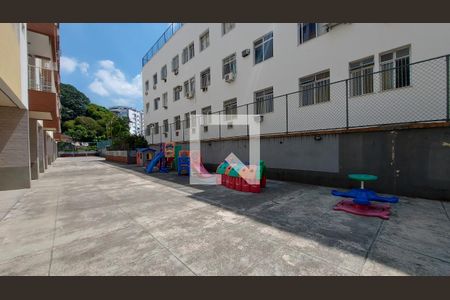 Apartamento à venda com 200m², 4 quartos e 2 vagasÁrea comum - Playground