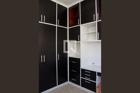 Apartamento à venda com 200m², 4 quartos e 2 vagasQuarto 01