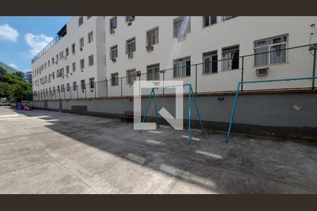 Apartamento à venda com 200m², 4 quartos e 2 vagasÁrea comum - Playground