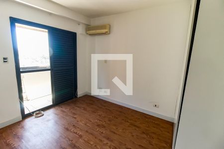 Apartamento à venda com 198m², 3 quartos e 3 vagasSuíte 2