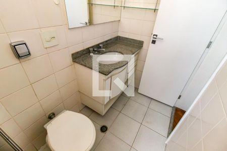 Apartamento à venda com 198m², 3 quartos e 3 vagasBanheiro closet