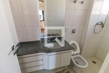 Apartamento à venda com 198m², 3 quartos e 3 vagasBanheiro da Suíte 1