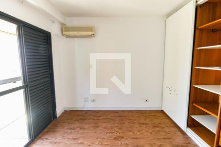 Apartamento à venda com 198m², 3 quartos e 3 vagasSuíte 2