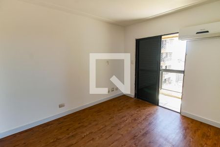 Apartamento à venda com 198m², 3 quartos e 3 vagasSuíte 3