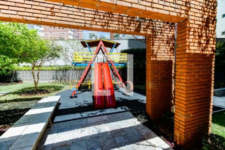 Apartamento à venda com 198m², 3 quartos e 3 vagasÁrea comum - Playground