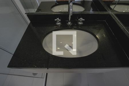 Banheiro de kitnet/studio para alugar com 1 quarto, 26m² em Vila Mariana, São Paulo