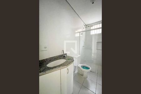 Casa para alugar com 50m², 2 quartos e sem vaga Casa para alugar com 50m², 2 quartos e sem vagaBanheiro 2