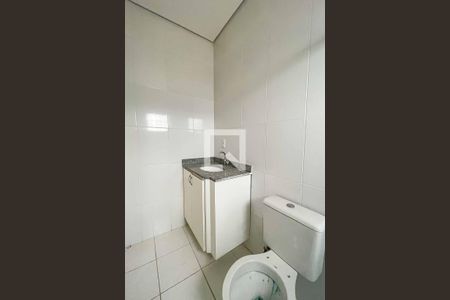 Casa para alugar com 50m², 2 quartos e sem vaga Casa para alugar com 50m², 2 quartos e sem vagaBanheiro