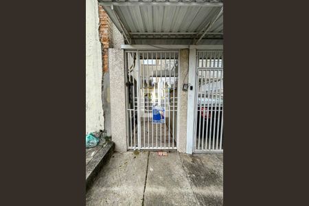 Casa para alugar com 50m², 2 quartos e sem vaga Casa para alugar com 50m², 2 quartos e sem vagaFachada