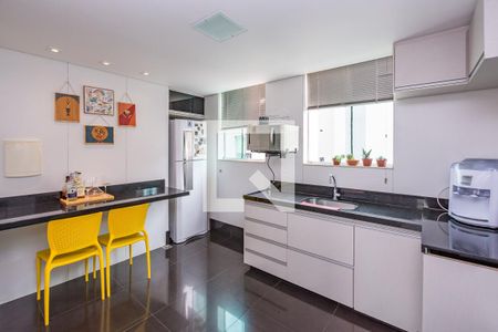 Cozinha de apartamento para alugar com 3 quartos, 190m² em Jardim America, Belo Horizonte