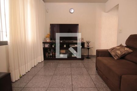 Sala de casa à venda com 3 quartos, 140m² em Vila Granada, São Paulo