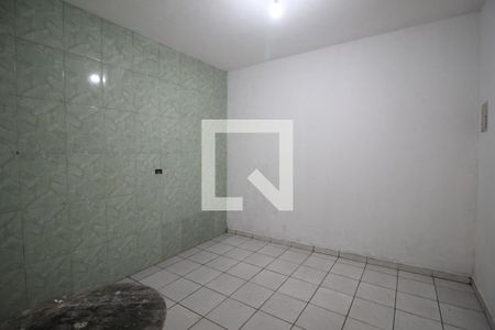 Quarto de casa para alugar com 1 quarto, 40m² em Parque São Bento, Sorocaba
