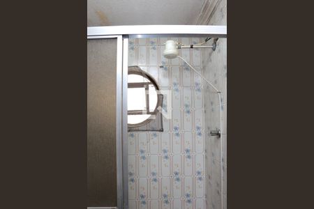 Casa para alugar com 100m², 2 quartos e 2 vagasBanheiro da Suíte