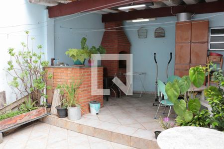 Casa para alugar com 100m², 2 quartos e 2 vagasChurrasqueira