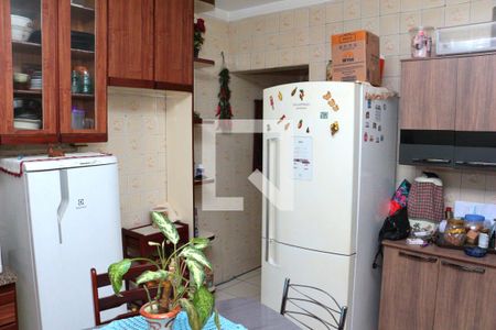 Casa para alugar com 100m², 2 quartos e 2 vagasCozinha