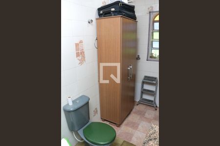 Casa para alugar com 100m², 2 quartos e 2 vagasBanheiro 1