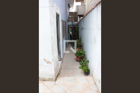 Casa para alugar com 100m², 2 quartos e 2 vagasQuintal