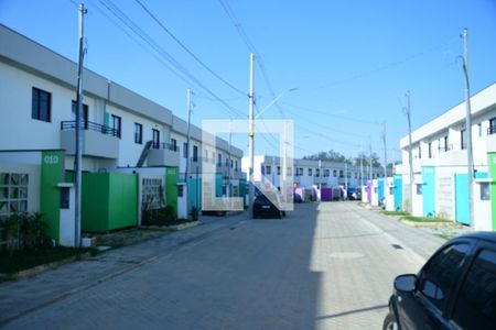 Casa de condomínio para alugar com 67m², 2 quartos e 2 vagasVista da Rua