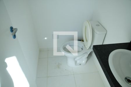 Lavabo de casa de condomínio para alugar com 2 quartos, 67m² em Jardim Petropolis, Cotia