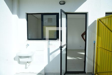 Casa de condomínio para alugar com 67m², 2 quartos e 2 vagasQuintal