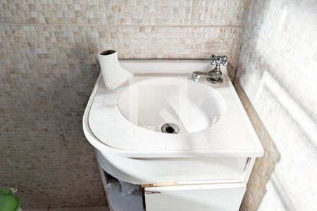 Casa à venda com 150m², 5 quartos e 2 vagasBanheiro da churrasqueira