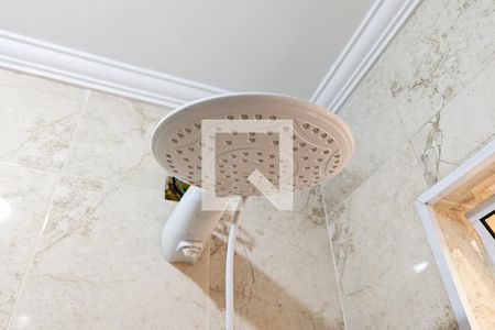 Casa à venda com 150m², 5 quartos e 2 vagasBanheiro da suíte