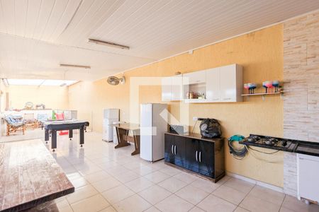 Casa à venda com 150m², 5 quartos e 2 vagasChurrasqueira