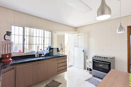Casa à venda com 150m², 5 quartos e 2 vagasCozinha