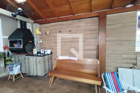 Casa para alugar com 75m², 2 quartos e 1 vagaQuintal