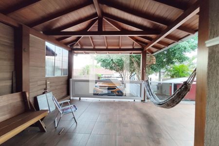 Casa para alugar com 75m², 2 quartos e 1 vagaQuintal