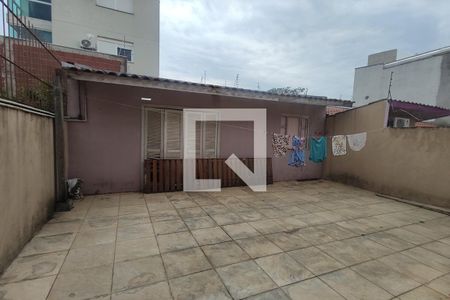 Casa para alugar com 75m², 2 quartos e 1 vagaQuintal